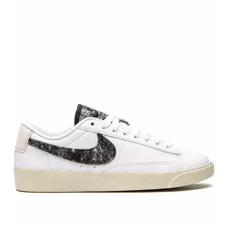 Nike | Women’s white Low SE Recycled Wool Pack lace up sneakers wool swoosh 7.5
